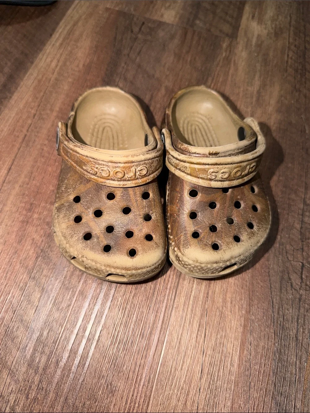 CROCS Baby Camo size 4/5